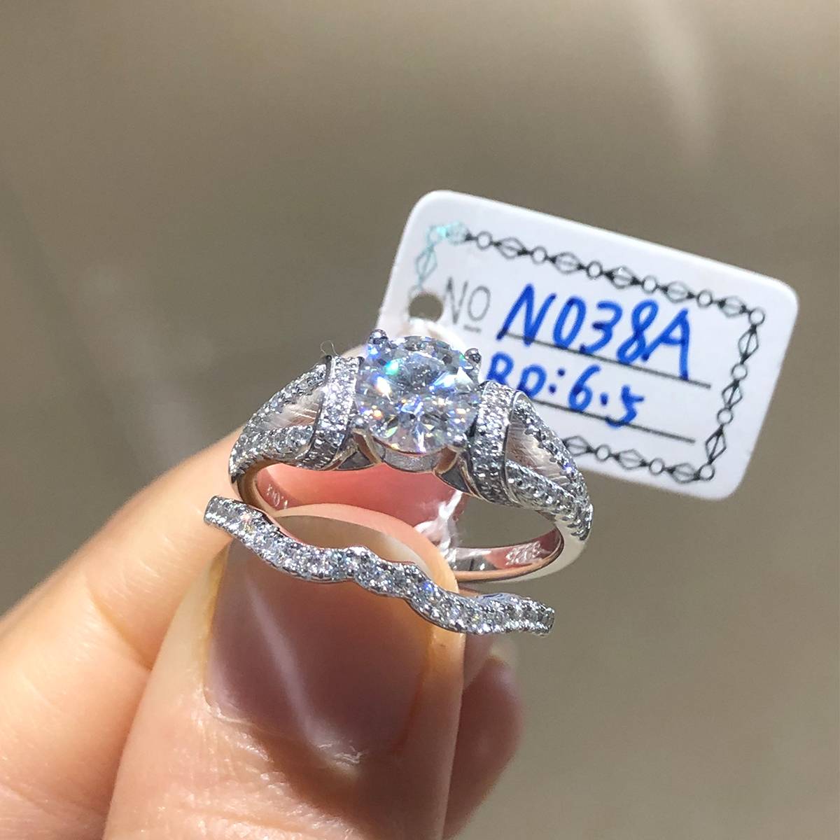轻奢四爪女戒S925银镀白金主副套戒叠戴定制主石莫桑钻1.0ct/副石高碳钻